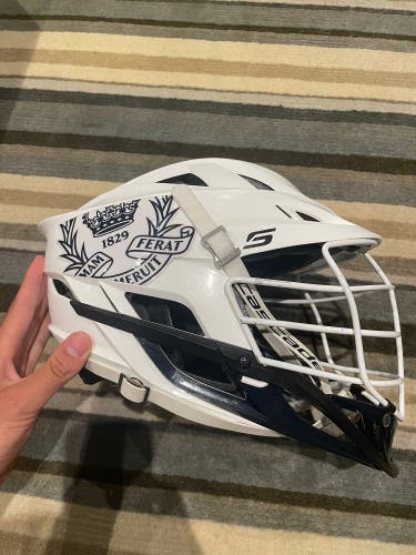Used White Cascade S Lacrosse Helmet