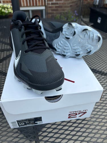 Baseball cleats Molded