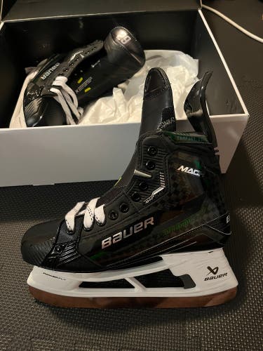 Bauer Green 7.5 Supreme Mach Skates