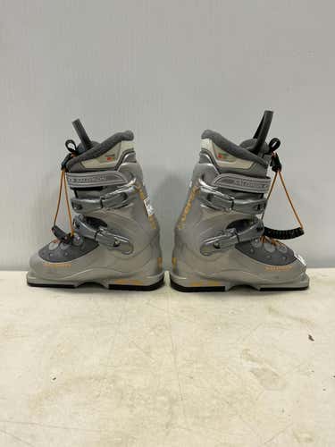 Used Salomon Verse 235 Mp - J05.5 - W06.5 Boys' Downhill Ski Boots