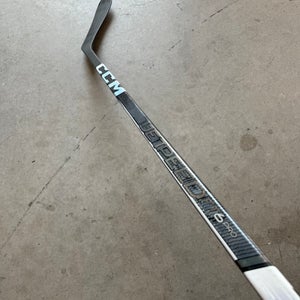 Used Senior CCM Right Handed P28 80 Flex Pro Stock Jetspeed FT6 Pro Hockey Stick