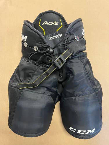 Excellent Condition - Used Junior Large CCM Super Tacks Hockey Pants