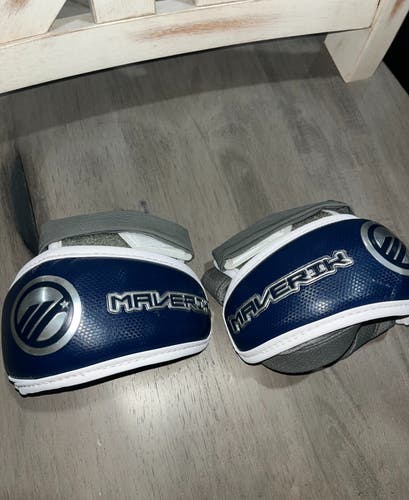 Penn State Lacrosse: Barely Used Navy Medium/Large Maverik Rome Arm Pads
