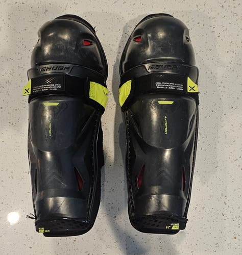 Used Junior Bauer Vapor 11" Shin Pads
