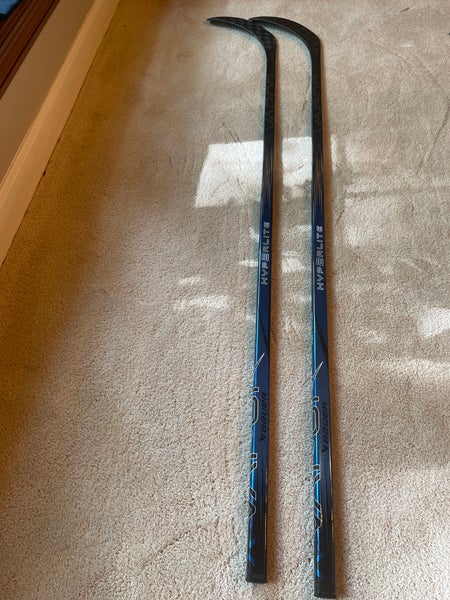 New Right Hand Bauer Vapor Hyperlite 2 stick $222 Each