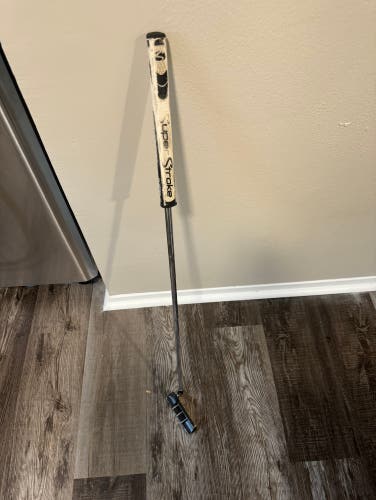 Black Used Blade Right Handed Uniflex 35" White Smoke IN-12 Putter