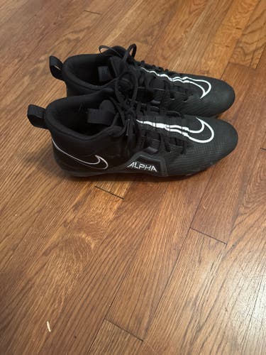 Used Size 11 (Women's 12) Men's Nike Mid Top Molded Cleats
