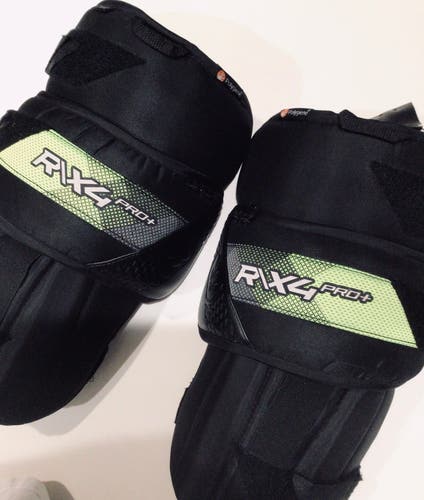 Used Warrior Ritual x4 Pro Knee Pads