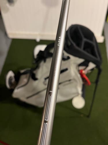 R15 Driver 10.5 Degrees