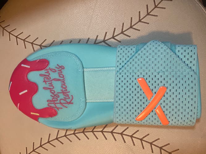 *New* SOLD OUTAbsolutely Ridiculous Miami Ice sliding mitt