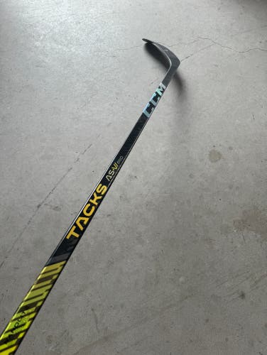 NHL New Senior CCM Right Handed P28M Pro Stock Tacks AS-VI PRO Hockey Stick