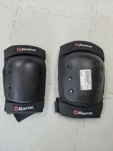 Used Razor Knee Pads Lg Inline Skate Kneepads