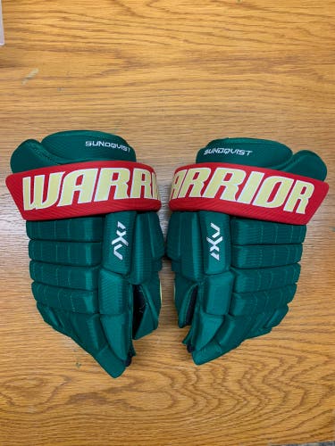 Warrior Franchise AX1 Pro Stock Hockey Gloves 13N Sundqvist Wild