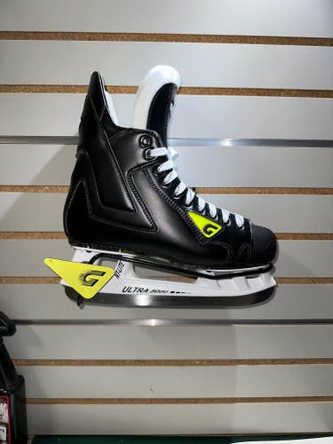 Used Senior Graf Custom Hockey Skates - Size 9.5 Regular Width