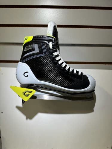 New Senior Graf G9035 Hockey Goalie Skates - Size 9 Regular Width