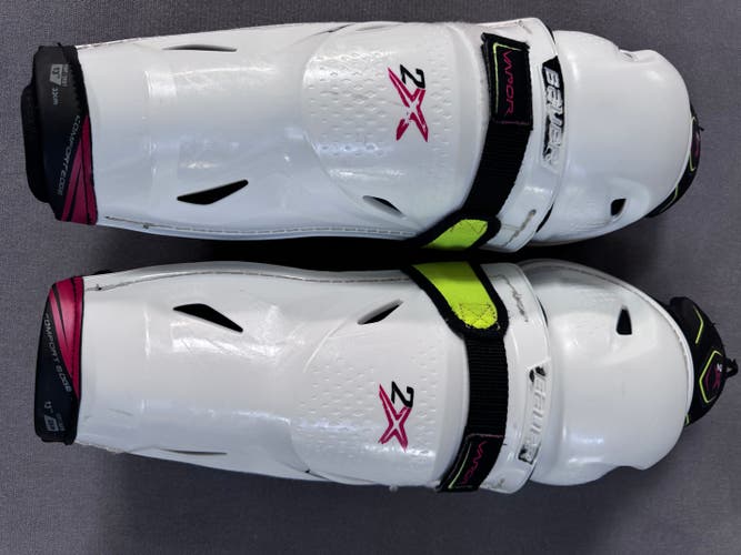 Used Junior Bauer Vapor 2x 13" Shin Pads