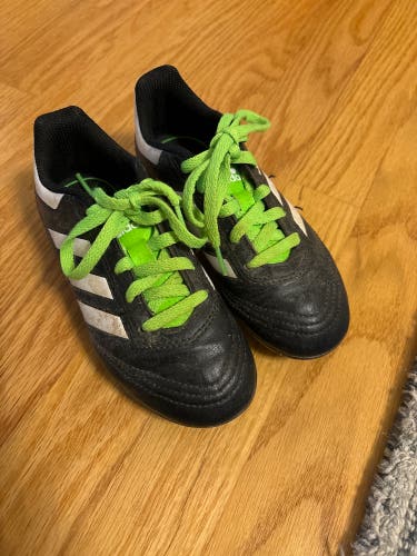 Adidas Soccer Cleats Size 12 Youth