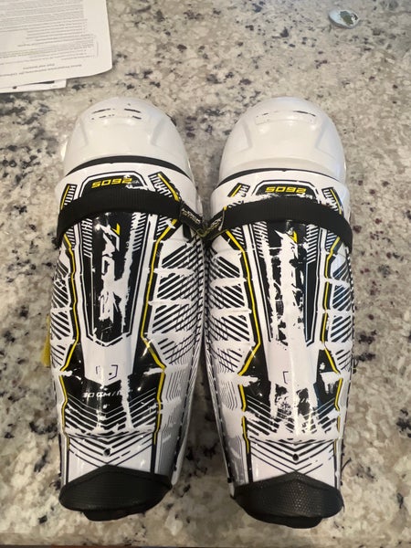 Junior CCM Tacks 5092 Hockey Shin Pads