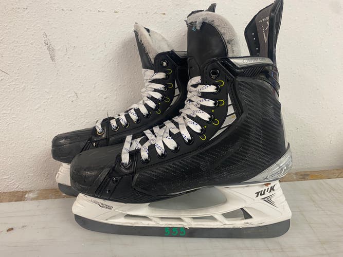 Bauer Vapor HyperLite Mens Pro Stock Size 9.5 Hockey Skates 723115