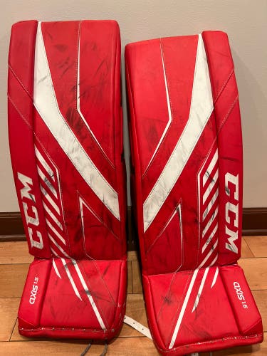 CCM Axis 1.5 30”+1 Junior Hockey goalie leg pads