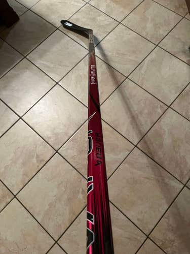 New 70 Flex Left Handed P92 Hyperlite 2 Red Hockey Stick