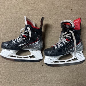 Used Junior Bauer Regular Width  Size 3 Vapor XLTX Pro+ Hockey Skates