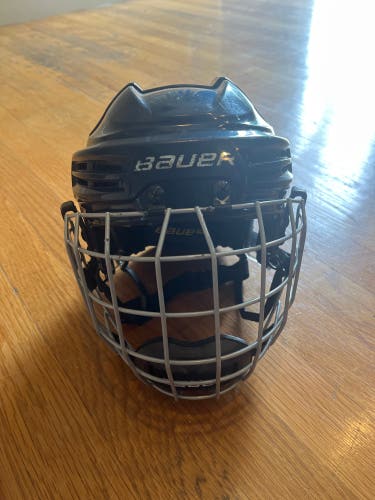 Used Youth Bauer Re-Akt 100 Helmet
