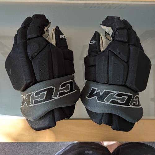 CCM HGTKPP Gloves 13" Pro Stock (Tampa Bay Alt.)