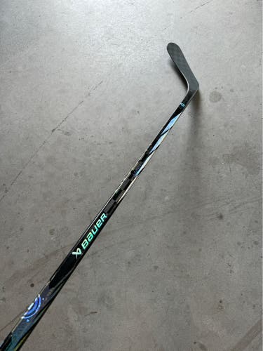 New Bauer Left Hand P92 50 Flex Proto-R Hockey Stick