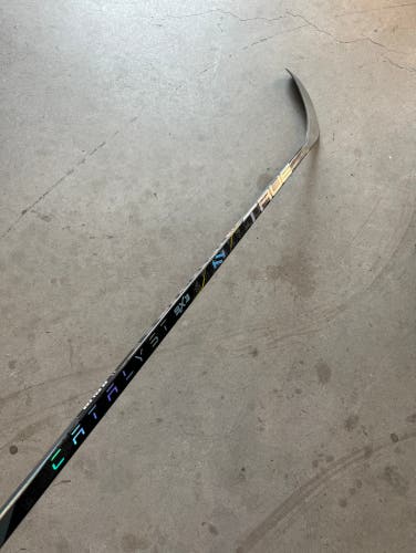 New Senior True Right Handed P29 Pro Stock catalyst 9x3 Hockey Stick