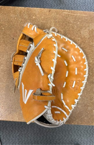 Easton Professional series Used Brown Right Hand Throw 13" fastpitch softball glove PC3FP
