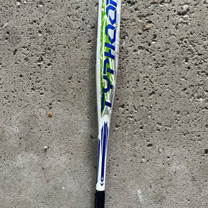 Easton Typhoon Bat (-11) 19 oz 30"