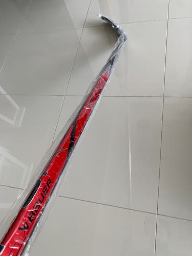 2 Pack New Bauer Right Handed P90TM Pro Stock Vapor Hyperlite 2 Hockey Stick