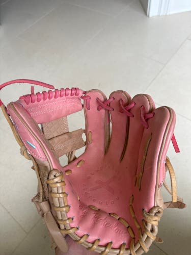 Strawberry Ice cream glove | rare edition | Aria 11.25 pink and tan |