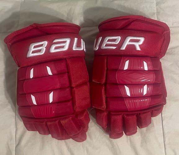 Bauer pro series gloves 14”