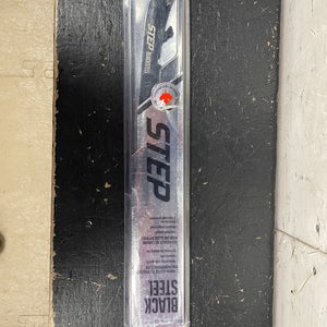 Used Bauer 221 mm Step BlackSteel Edge