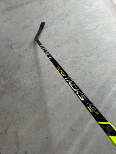 NHL New Senior CCM Right Handed P28 85 Flex Pro Stock Super Tacks AS3 Pro Hockey Stick