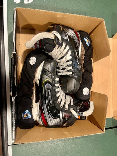 Used Junior Bauer Vapor 2X Pro Hockey Goalie Skates Regular Width Size 3