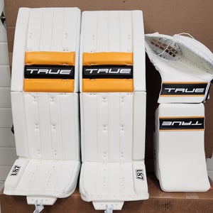 Jeremy Swayman - True L87 - Pro Stock Full Set