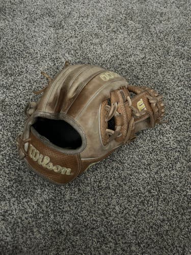 Used Infield 11.5" A2000 Baseball Glove