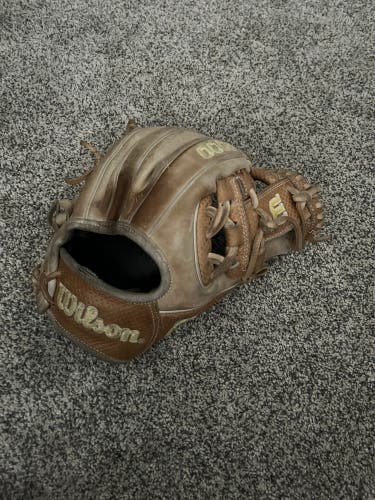 Used  Infield 11.5" A2000 Baseball Glove