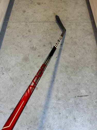 NHL New Senior Bauer Left Hand P28M Pro Stock Vapor Hyperlite Hockey Stick