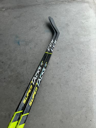 2 PACK NHL New Senior CCM Left Hand P29 Pro Stock Super Tacks AS3 Pro Hockey Stick