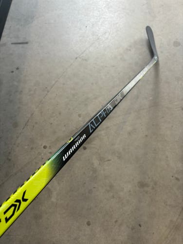 CONOLLY  New Senior Warrior Left Hand P28 Pro Stock Alpha DX Hockey Stick