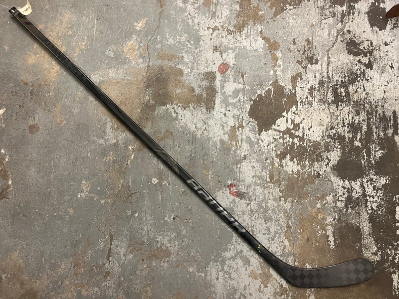 Used Bauer Vapor FlyLite Left Hockey Stick P92, Lie 6, 87 Flex