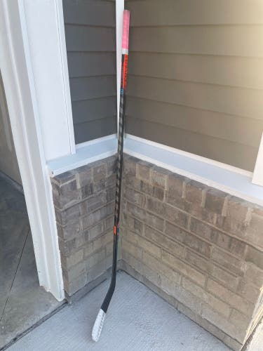 Used Intermediate Warrior Right Handed W03  Covert QRE10 Hockey Stick