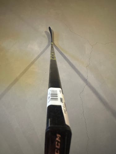 Brand New CCM Super Tacks AS4 Pro Right Handed Hockey Stick P28 75 Flex