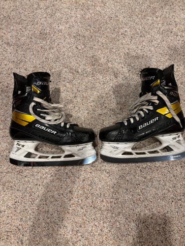 Used Bauer supreme ultrasonic skates