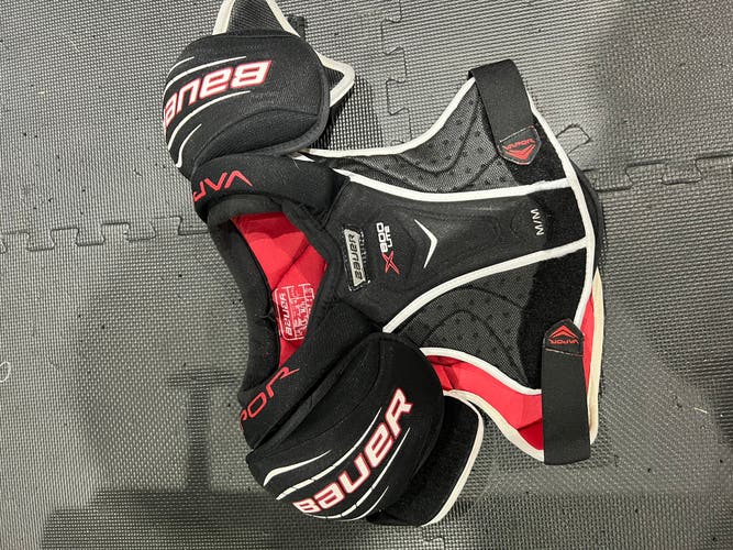 Bauer x800 Lite shoulder pads Junior medium