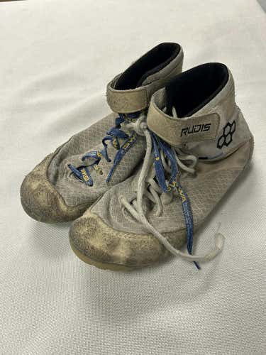 Used Youth 08.5 Wrestling Shoes